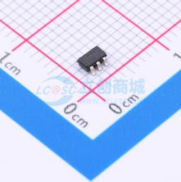 具有使能功能的汽车类 300mA、低 IQ、低压降稳压器缩略图