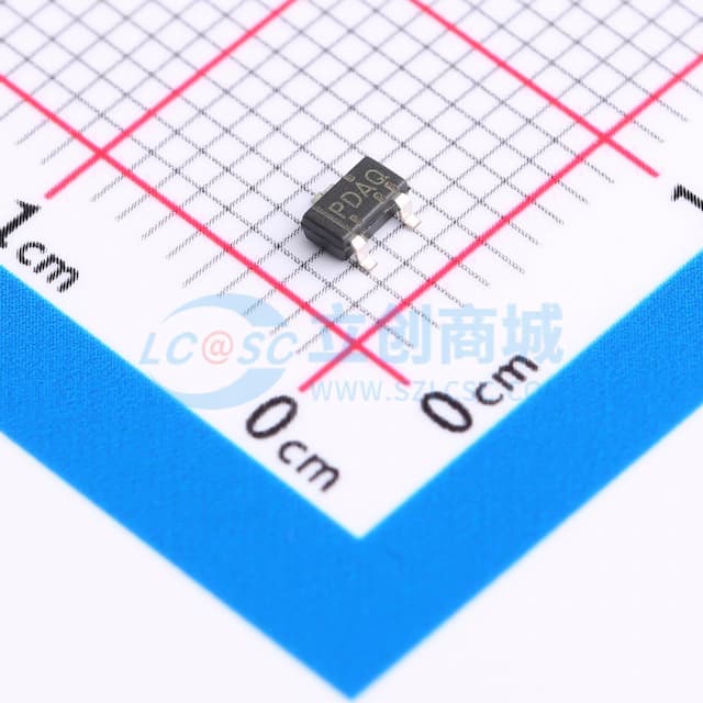3引脚电源监控器实物图