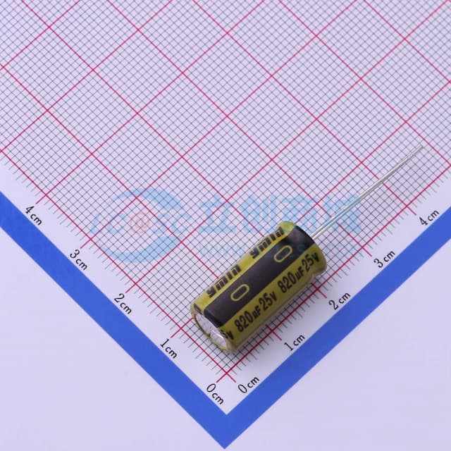 820uF ±20% 25V 【引线】实物图