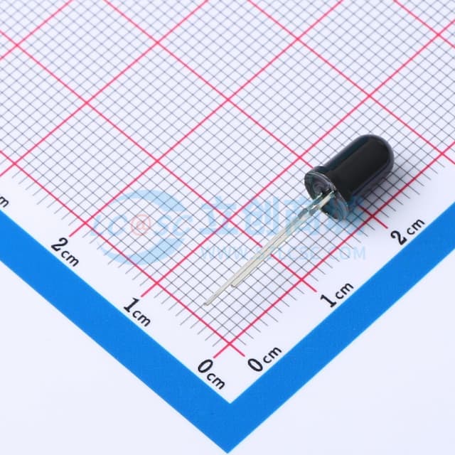 5mm圆头45°黑色940nm红外发射管实物图