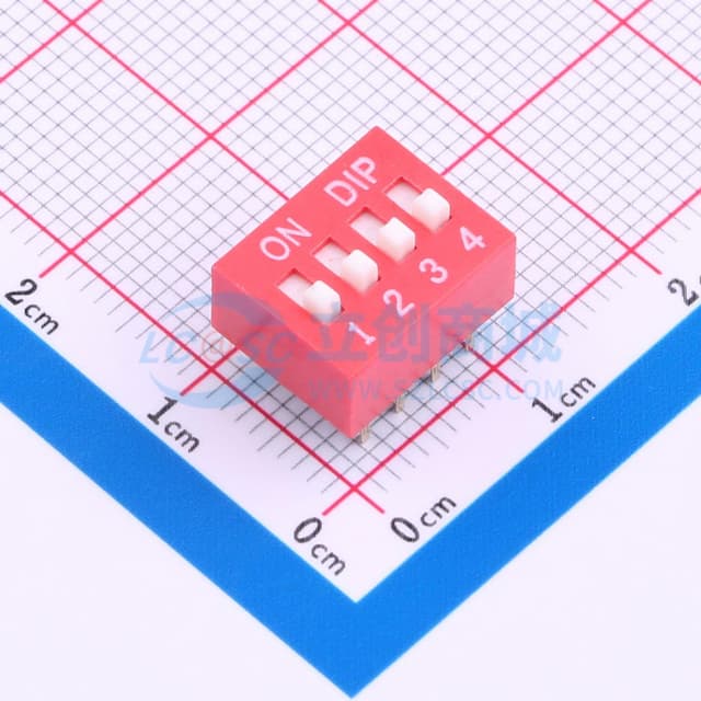 【插件】 2.54-4P插件平拨红有LOGO 管装实物图
