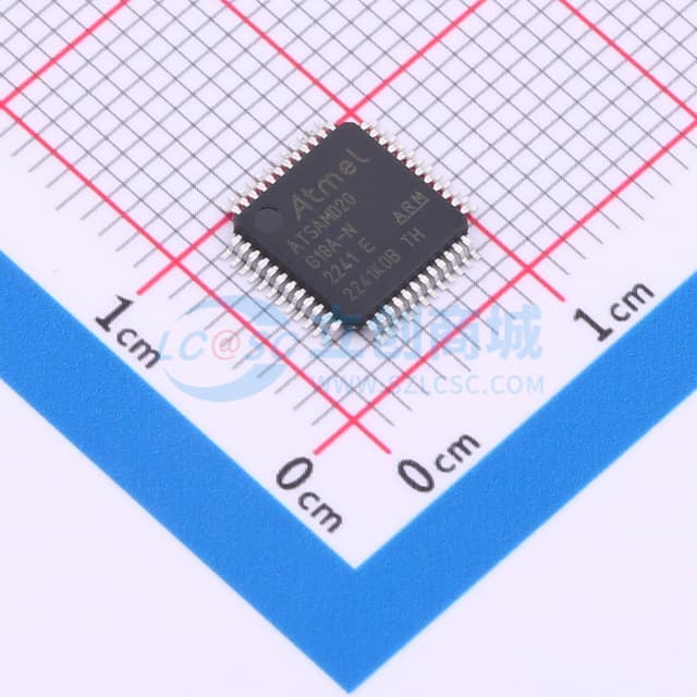 ATSAMD20G18A-AN实物图