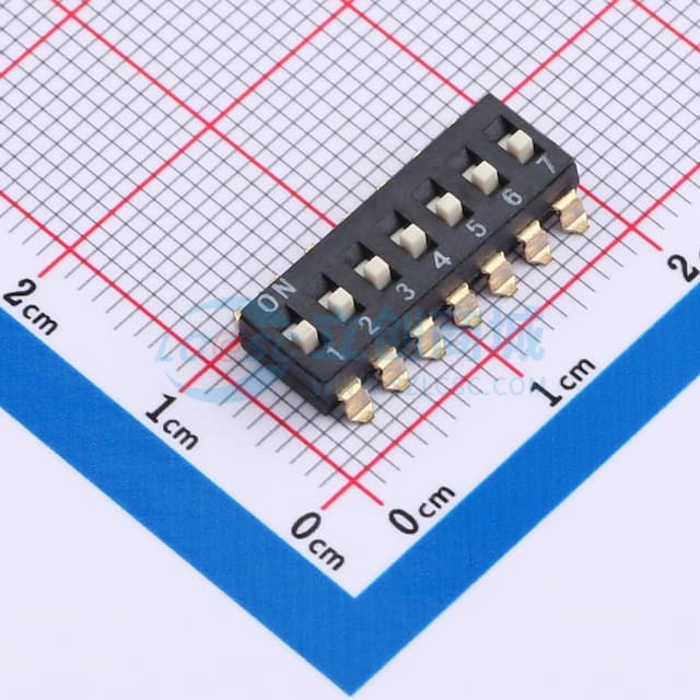 2.54mm间距 7位 贴片高柄 DSIC黑色 拨码开关实物图