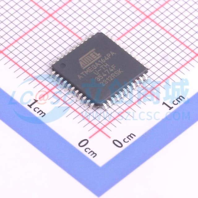 8位微控制器，具备系统内可编程闪存实物图