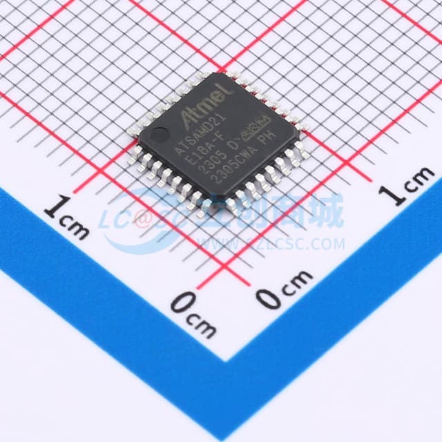 ATSAMD21E18A-AF实物图