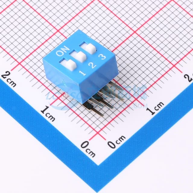 2.54mm间距 3位 琴键式 90度弯插侧拨凸柄 蓝色 拨码开关实物图