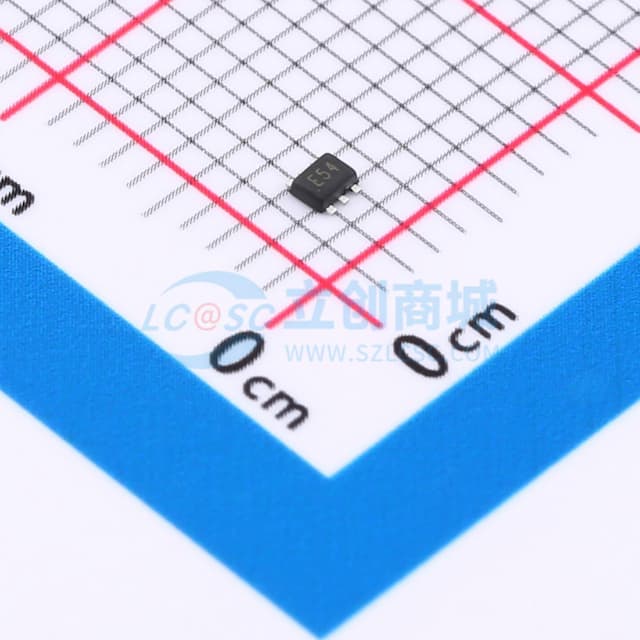 极性：单向 4路保护 反向关断电压（典型值）:5V(Max) 击穿电压（最小值）:6V 钳位电压:12V 峰值脉冲电流:4.5A (8/20us) ，电容Cj：0.8pF实物图