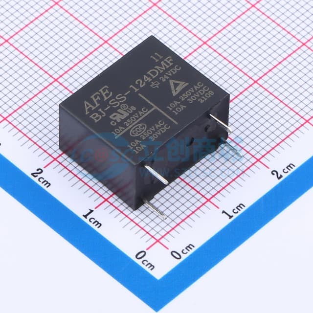 超小型大功率继电器实物图