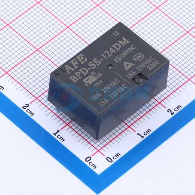 超小型大功率继电器实物图