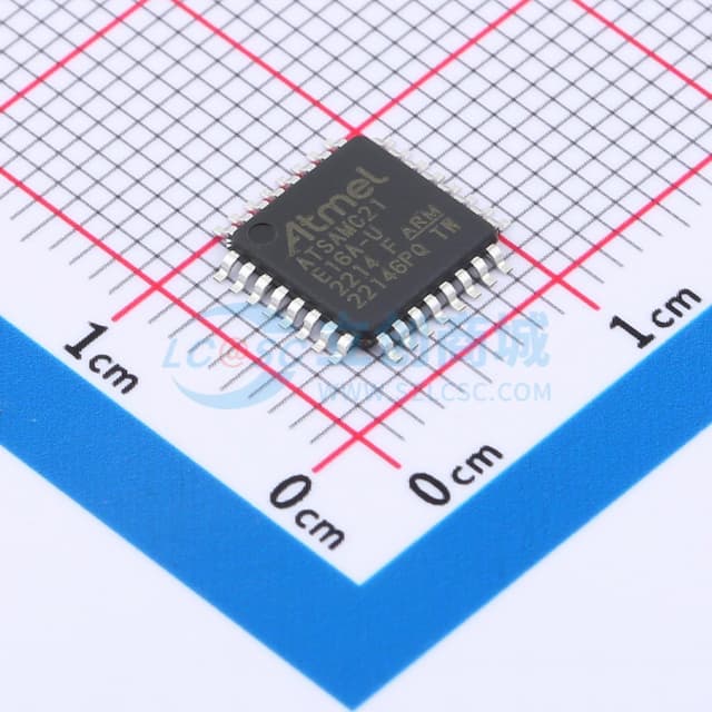 ATSAMC21E16A-AUT实物图