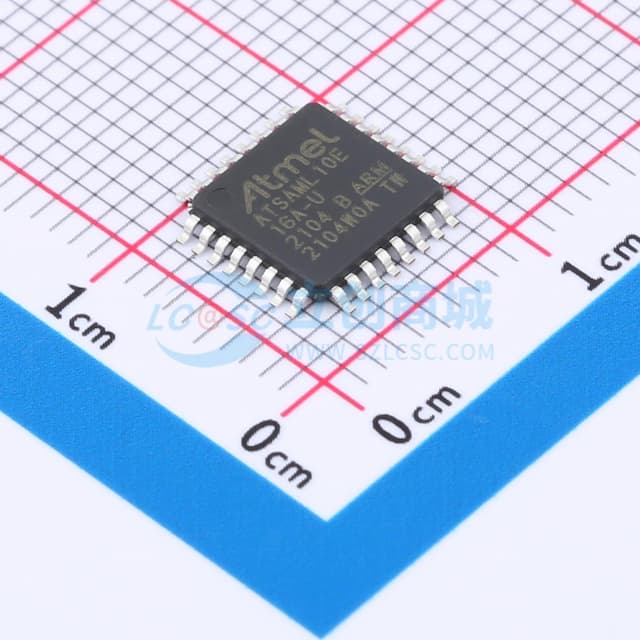 ATSAML10E16A-AU实物图