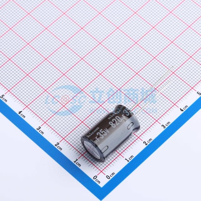 820uF ±20% 35V实物图