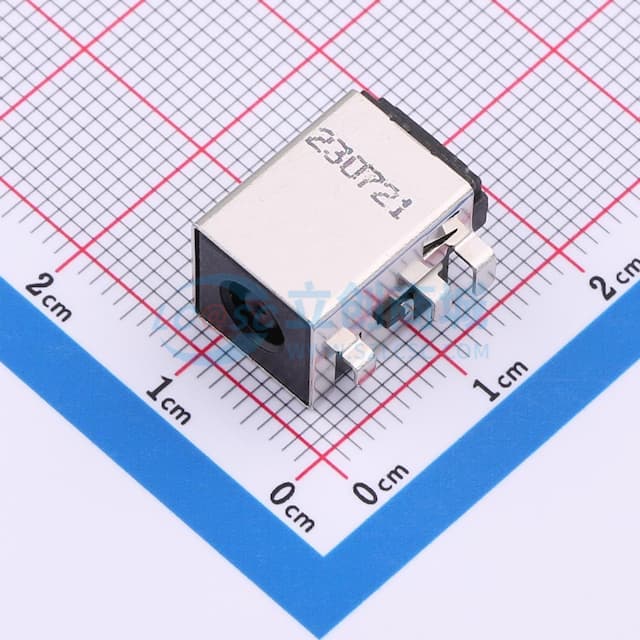 DC电源插座 内径:0.4mm 外径:4.7mm 【AC】实物图