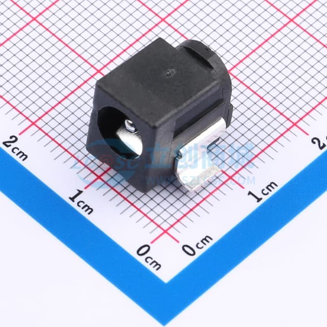 DC电源插座 内径:2mm 外径:6.4mm实物图