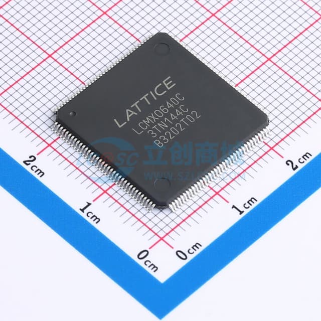 LCMXO640C 3TN144C实物图