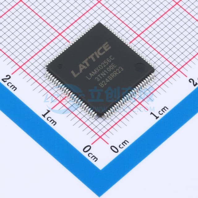 LAMXO256C-3TN100E实物图