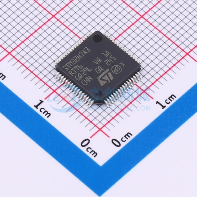 高性能和带 DP-FPU 的 DSP、配备 2 MB 闪存、1376 KB SRAM、280 MHz CPU、L1 缓存、图形加速、外部内存接口和大量外围设备的 Arm Cortex-M7 微控制器实物图