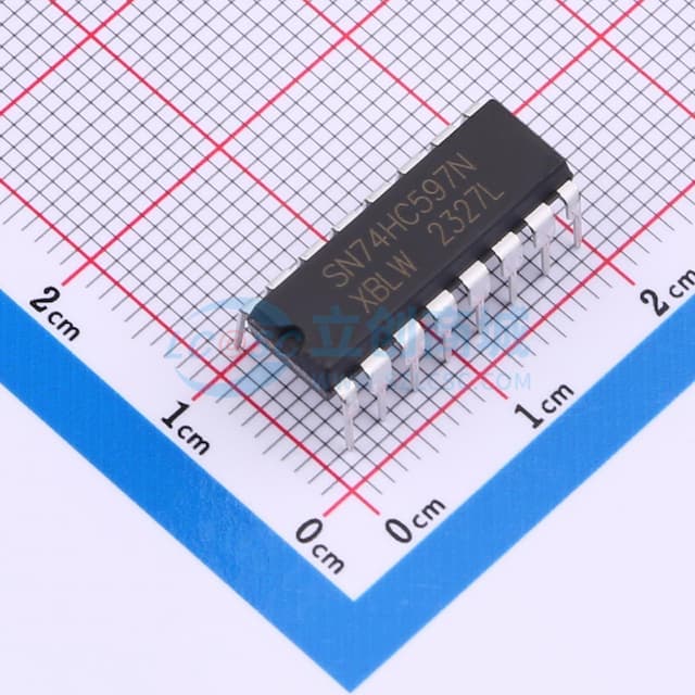 8位带输入触发器的移位寄存器实物图