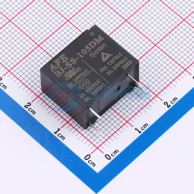 超小型大功率继电器实物图