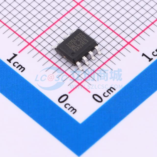 IS25LP032D-JNLE实物图