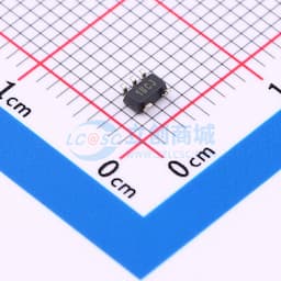 具有使能功能的 150mA、低压降稳压器缩略图