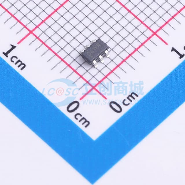 PIC10F204T-I/OT实物图