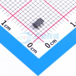 具有使能功能的 200mA、高 PSRR、低 IQ、低压降稳压器缩略图