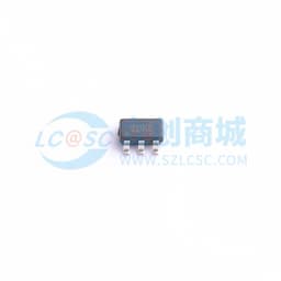 TLV4062-Q1、TLV4082-Q1 具有集成基准的双通道、低功耗比较器缩略图