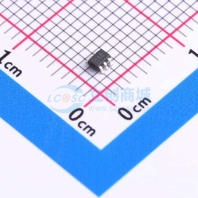 汽车级电压输出、低侧或高侧测量、双向、零漂移电流分流监视器实物图