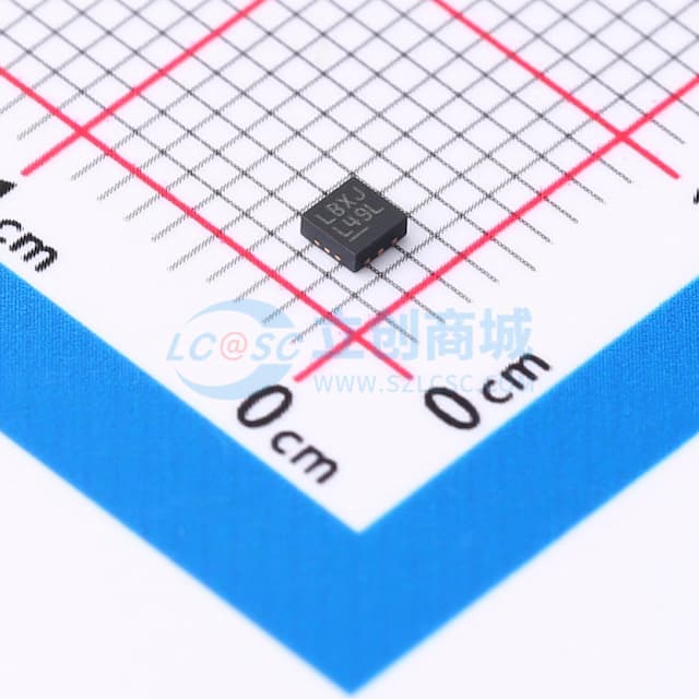 3.3V/2.5V 升压/降压型充电泵 DC/DC 转换器实物图