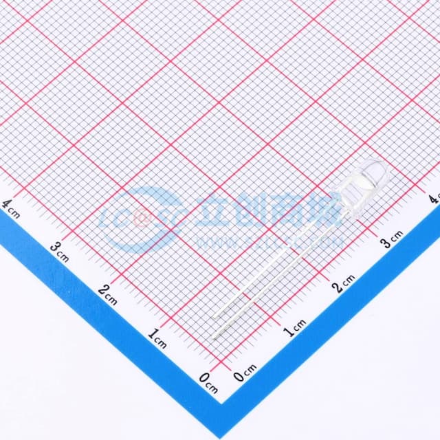 940nm的NPN光电三极管实物图