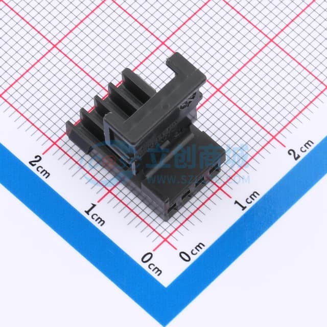 MQS插座外壳，4引脚实物图