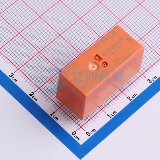 无锁存 5V 10A 一组转换:1C(单刀双掷-转换)【插件】实物图