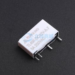 PCB继电器，5A触点切换能力，触点和线圈间介质电压3kV缩略图