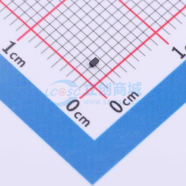 24V 单路双向ESD静电防护器件，30kV，CJ：10pF；CAN/CANFD、12V、24V电源防护。实物图