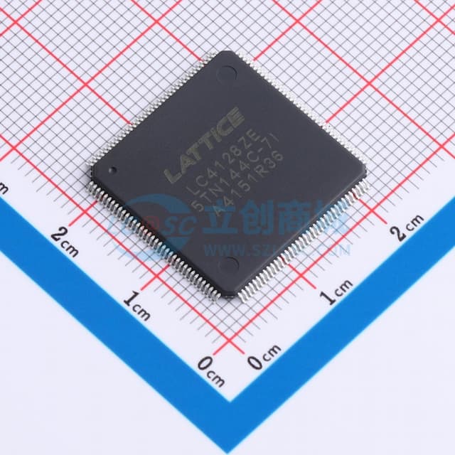 LC4128ZE 7TN144I实物图